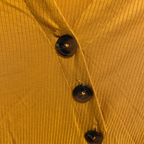 Good Luck Gem, small, mustard crop top - Picture 2 of 5